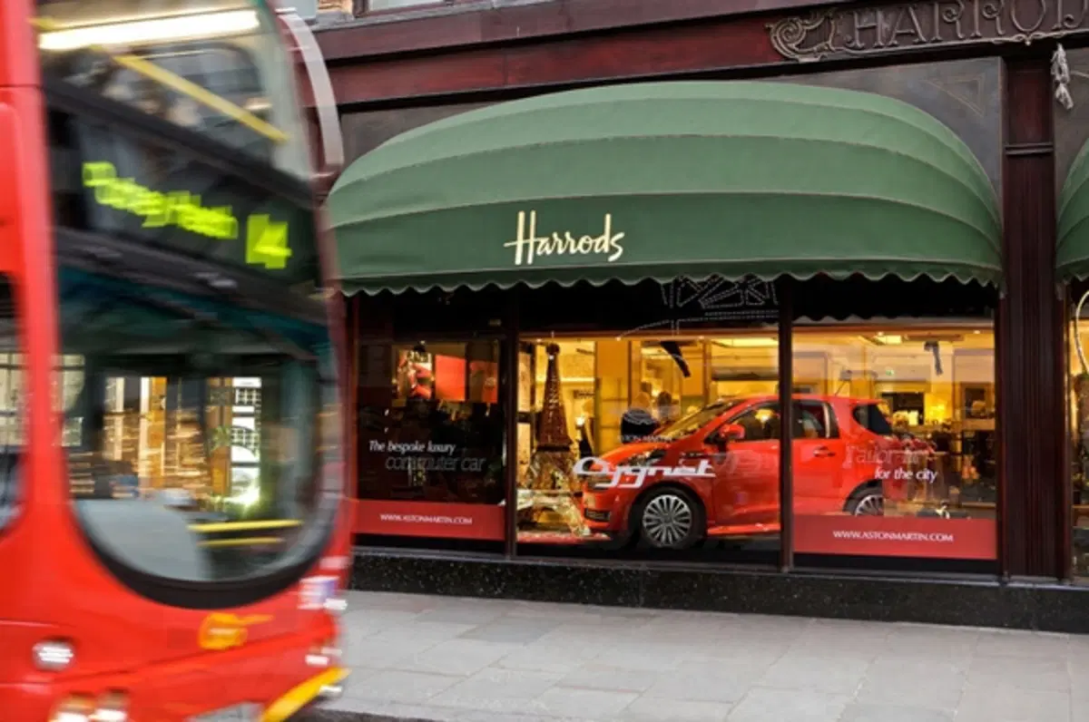 Aston Martin Cygnet: in vetrina da Harrods (2)