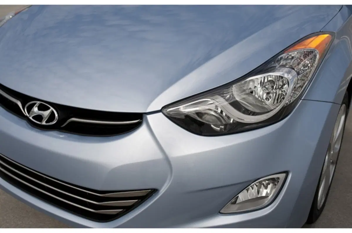 Hyundai Elantra: debutta negli USA (14)