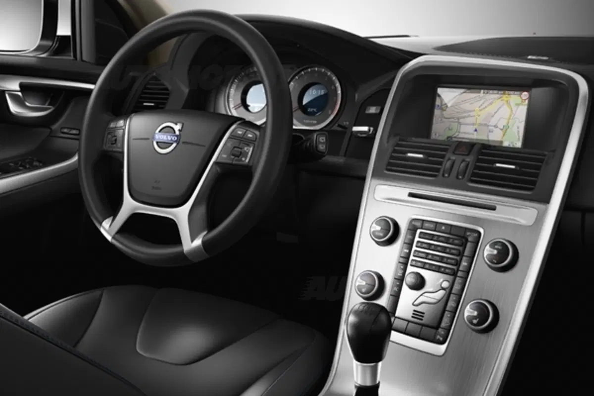 Volvo XC60: disponibile il Pedestrian Detection