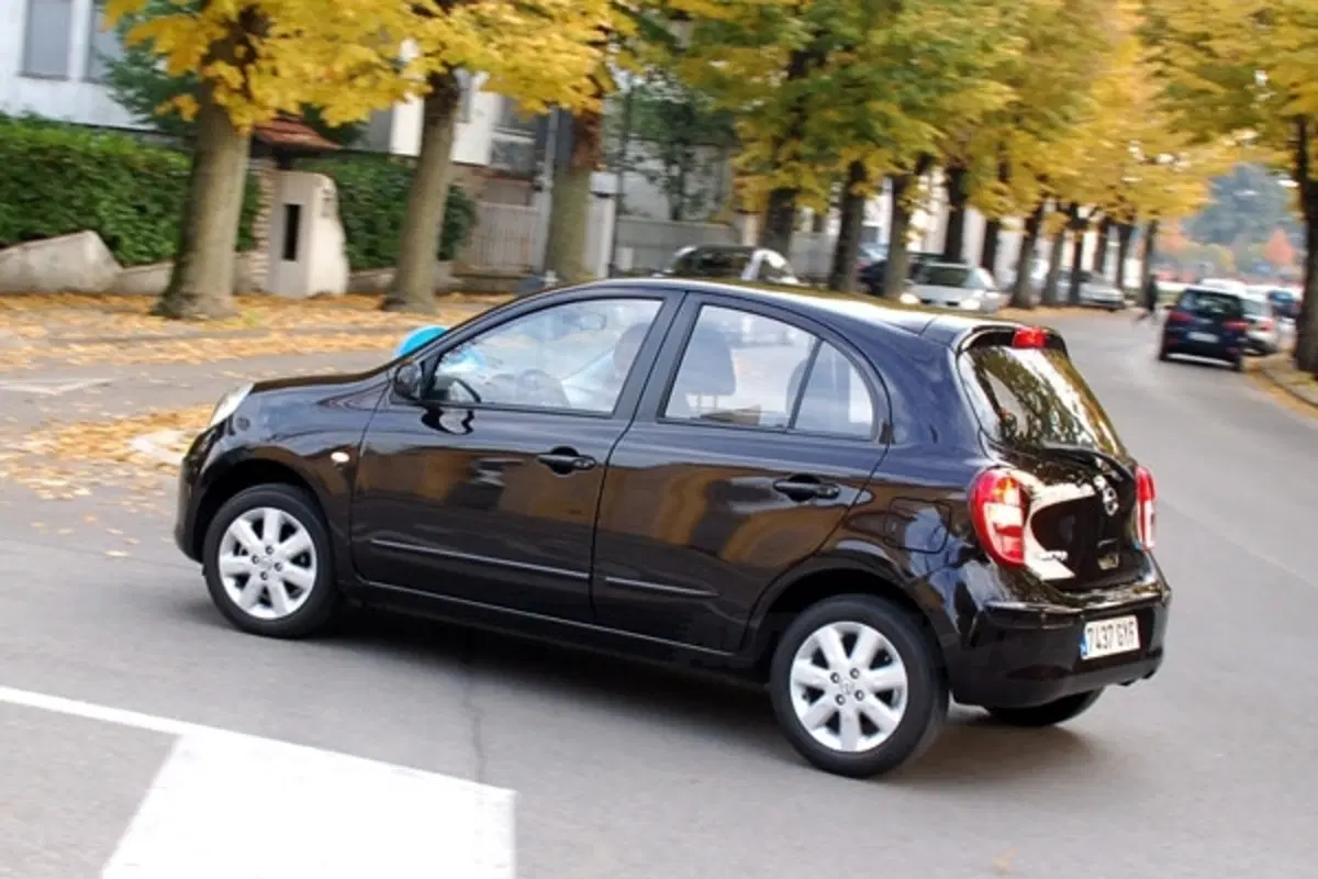 Nissan Micra 1.2 CVT (4)