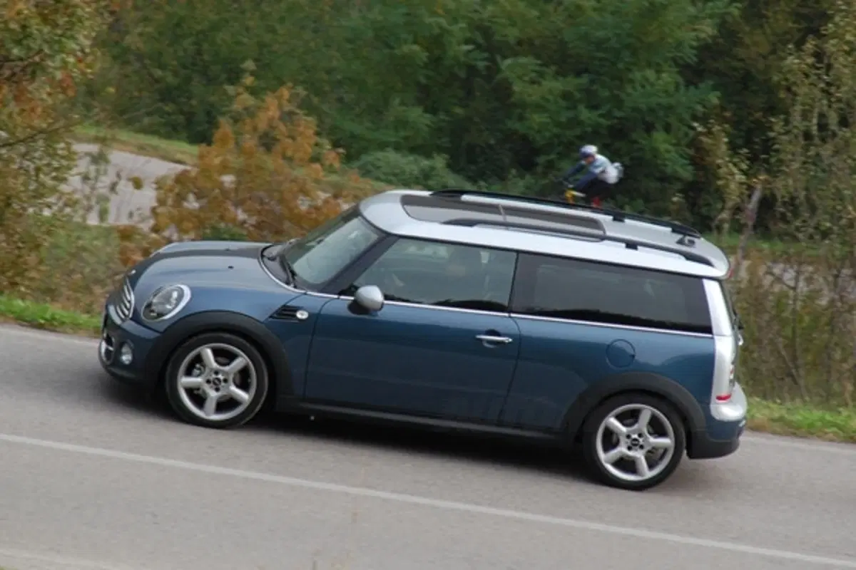 Mini Cooper D Clubman (3)