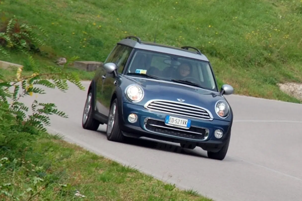 Mini Cooper D Clubman (8)