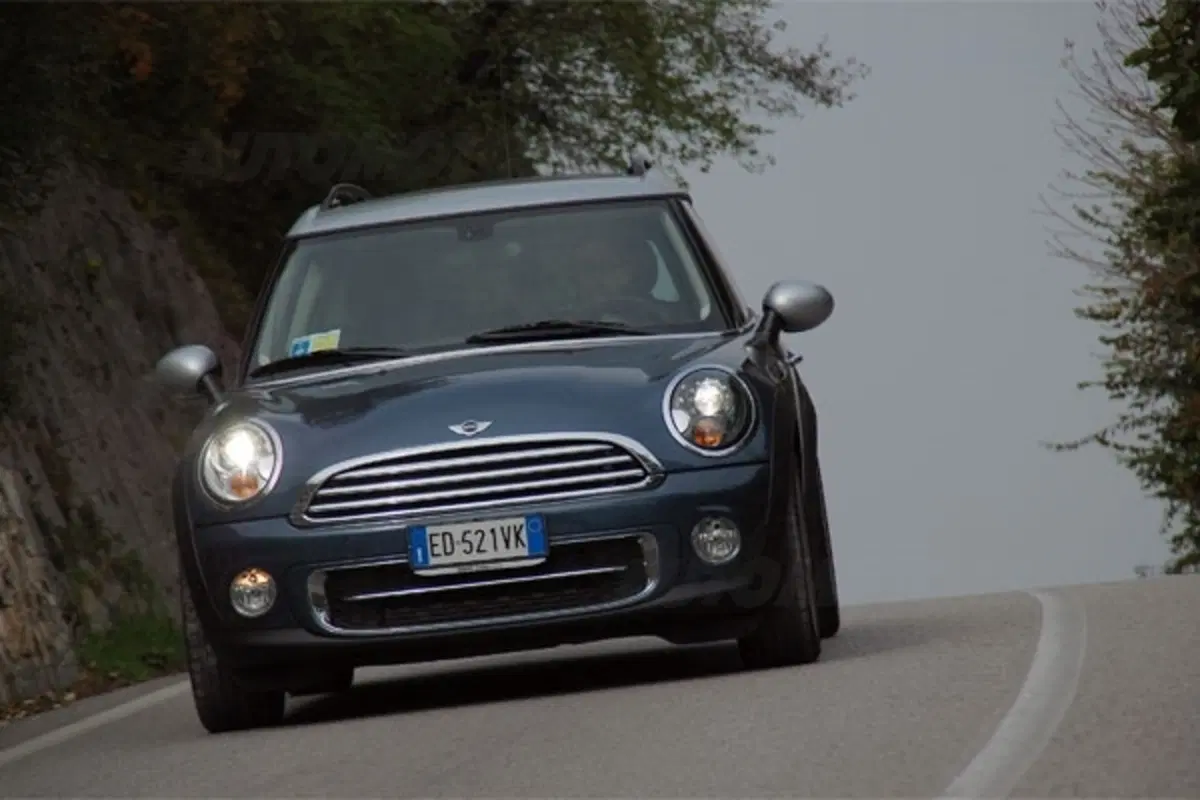 Mini Cooper D Clubman (9)