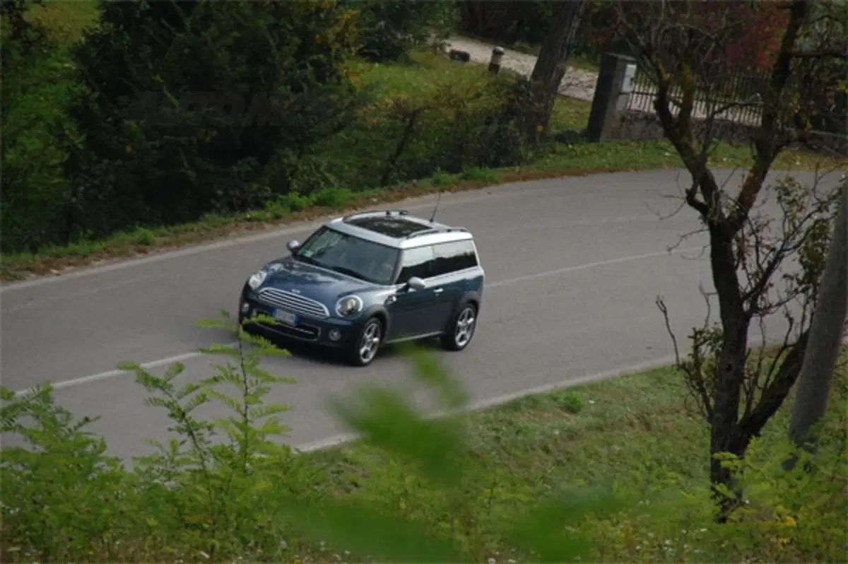 Mini Cooper D Clubman (10)