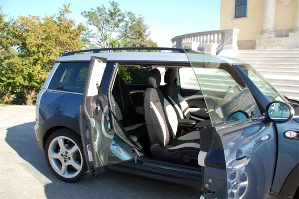 Mini Cooper D Clubman (25)