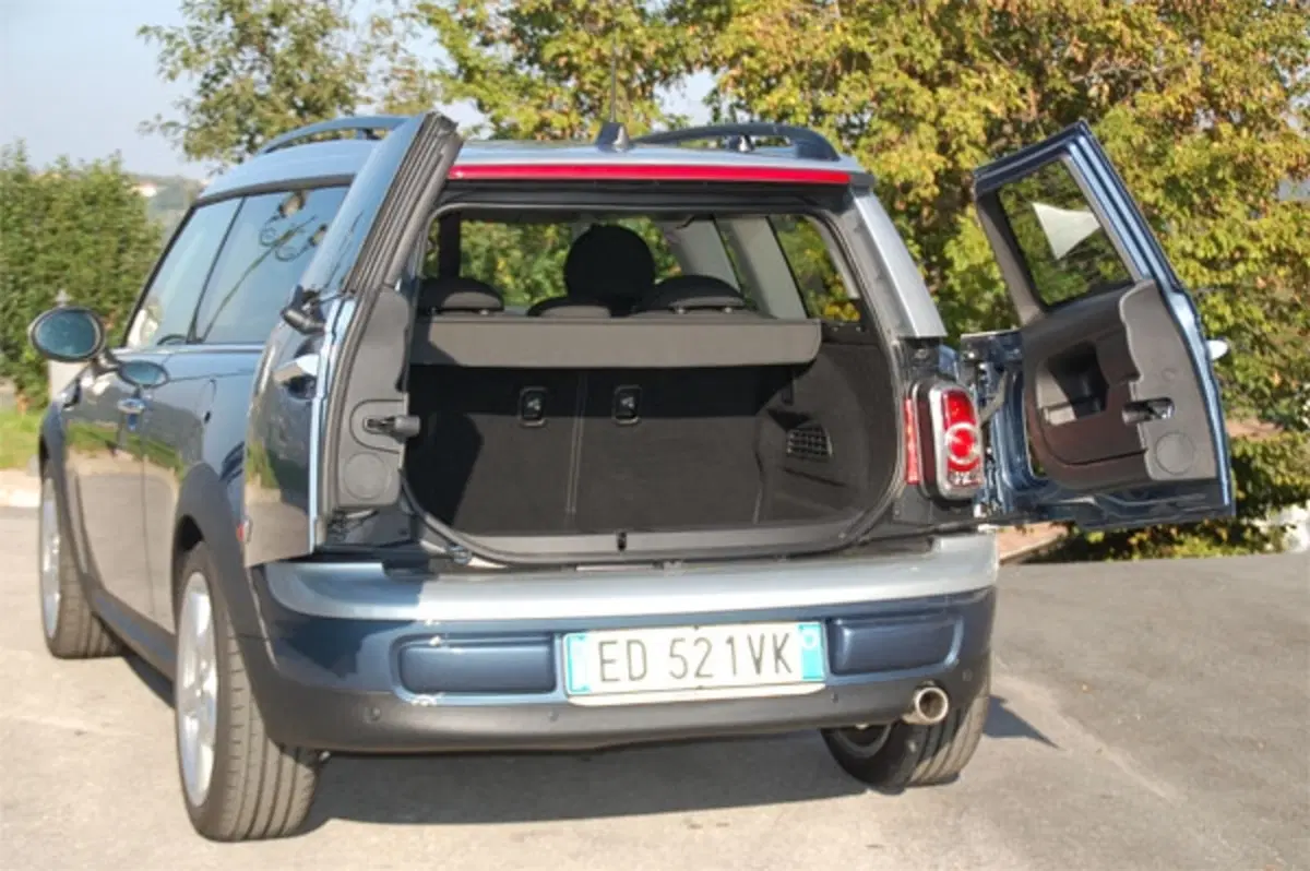 Mini Cooper D Clubman (29)