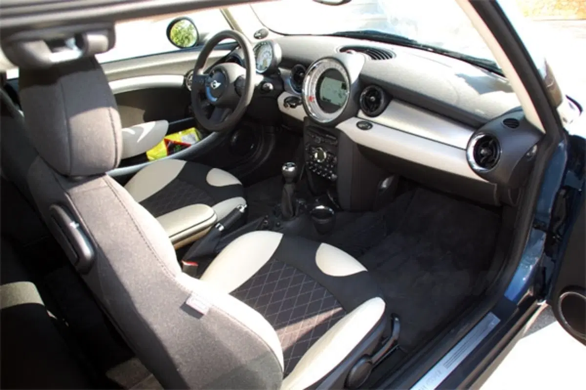 Mini Cooper D Clubman (45)