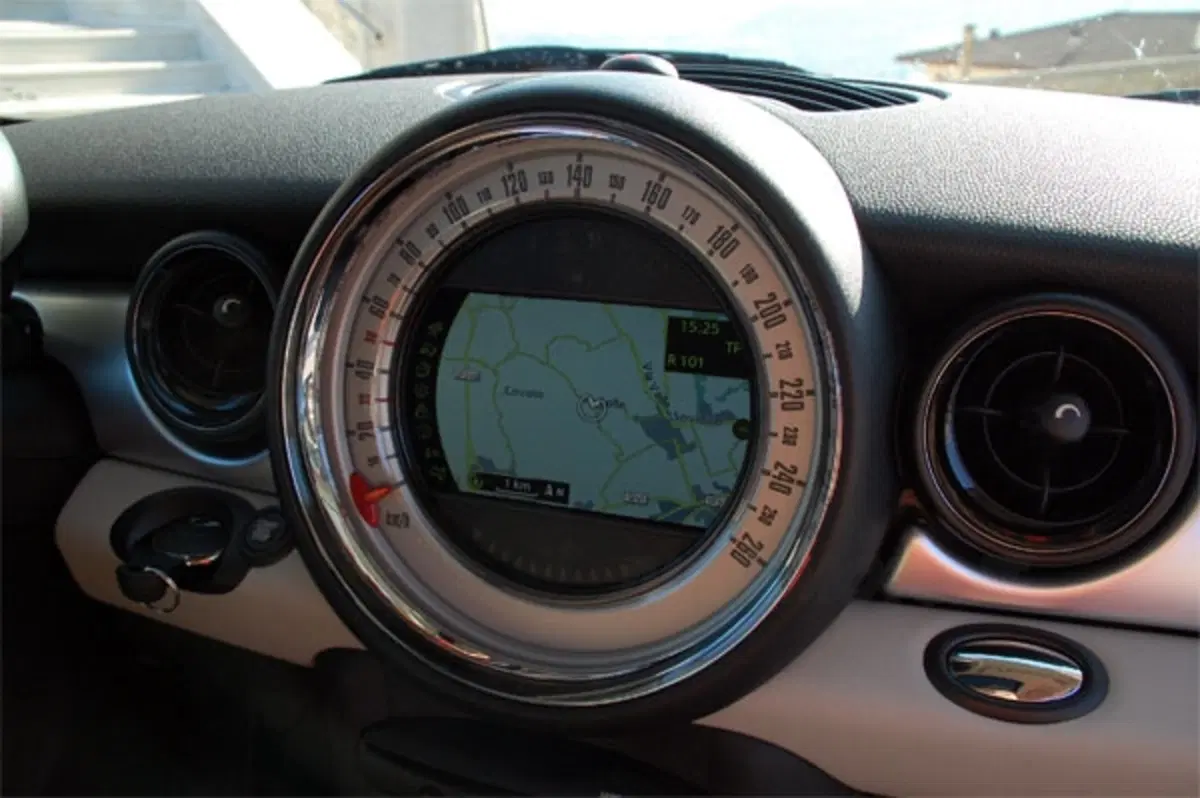 Mini Cooper D Clubman (51)