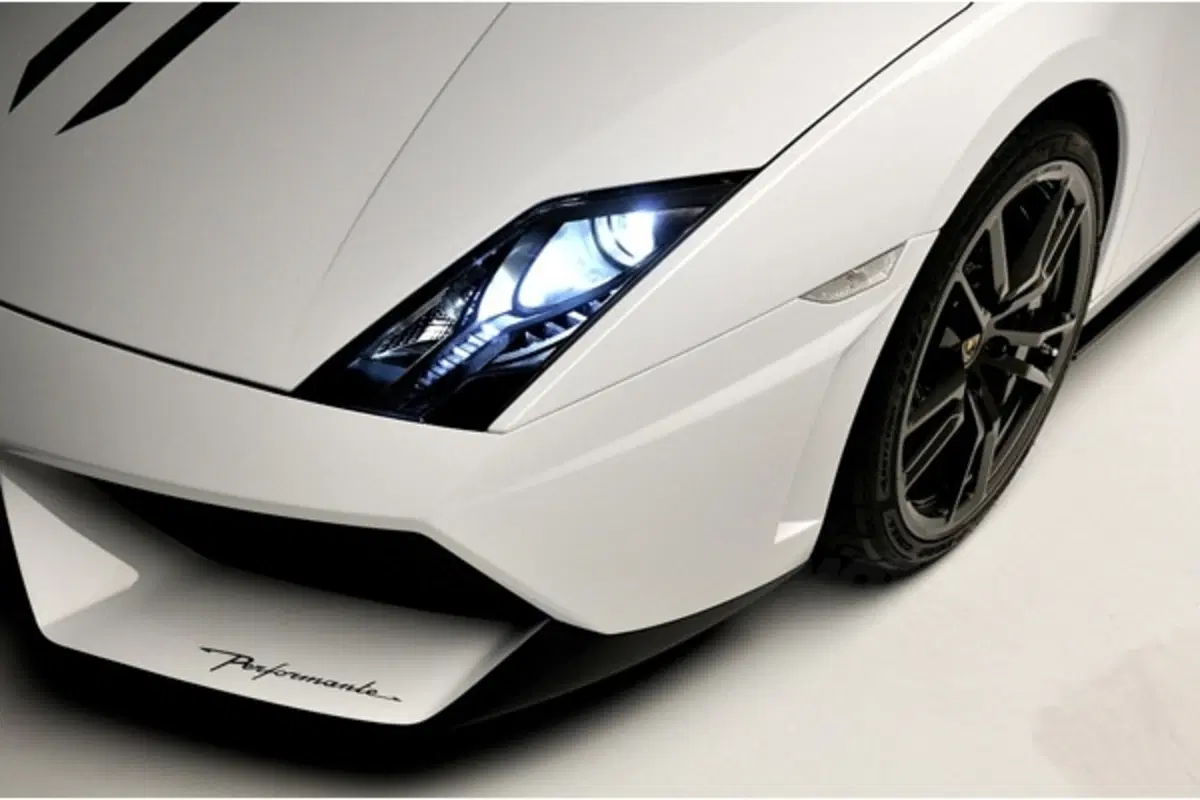 Lamborghini LP570-4 Spyder Performante (5)