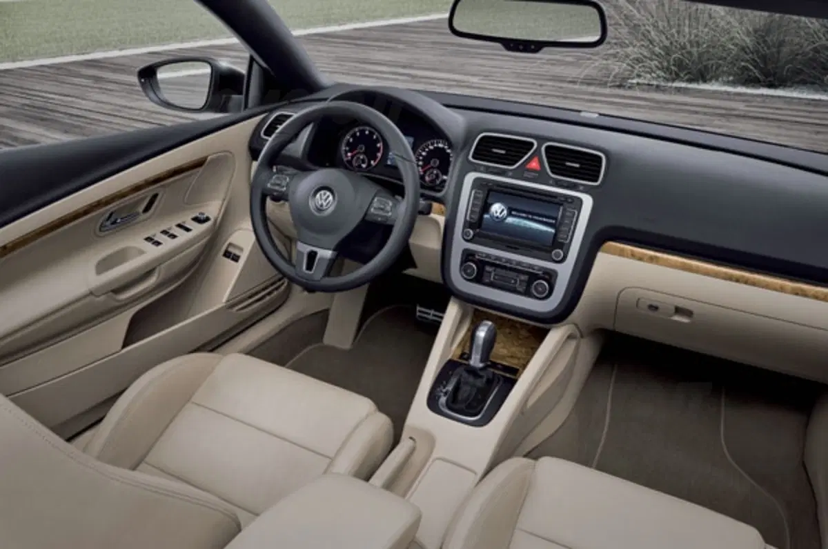 Volkswagen Eos 2011: il video della versione restyling (14)