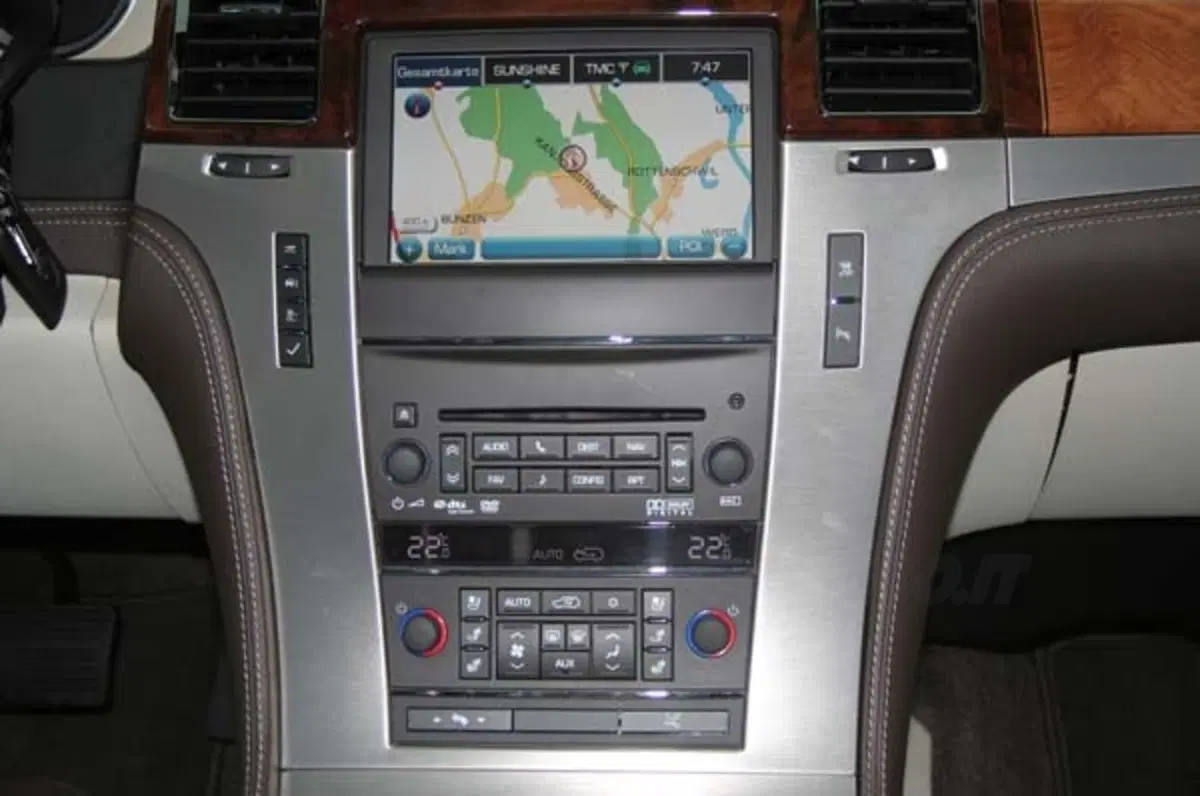 Cadillac Escalade Platinum Edition 2011