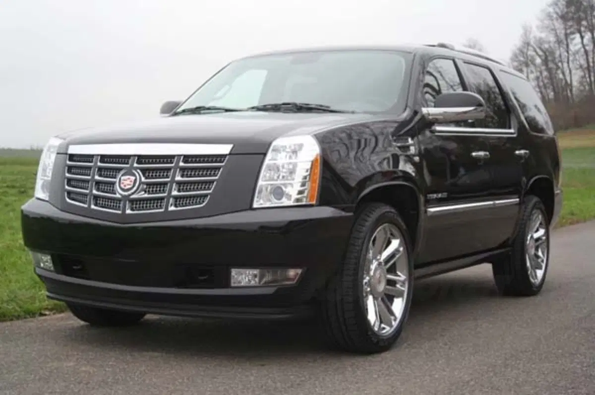 Cadillac Escalade Platinum Edition 2011 (3)