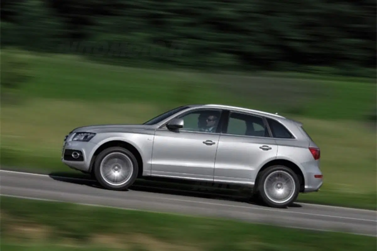Audi Q5 Advanced e Advanced Plus (5)