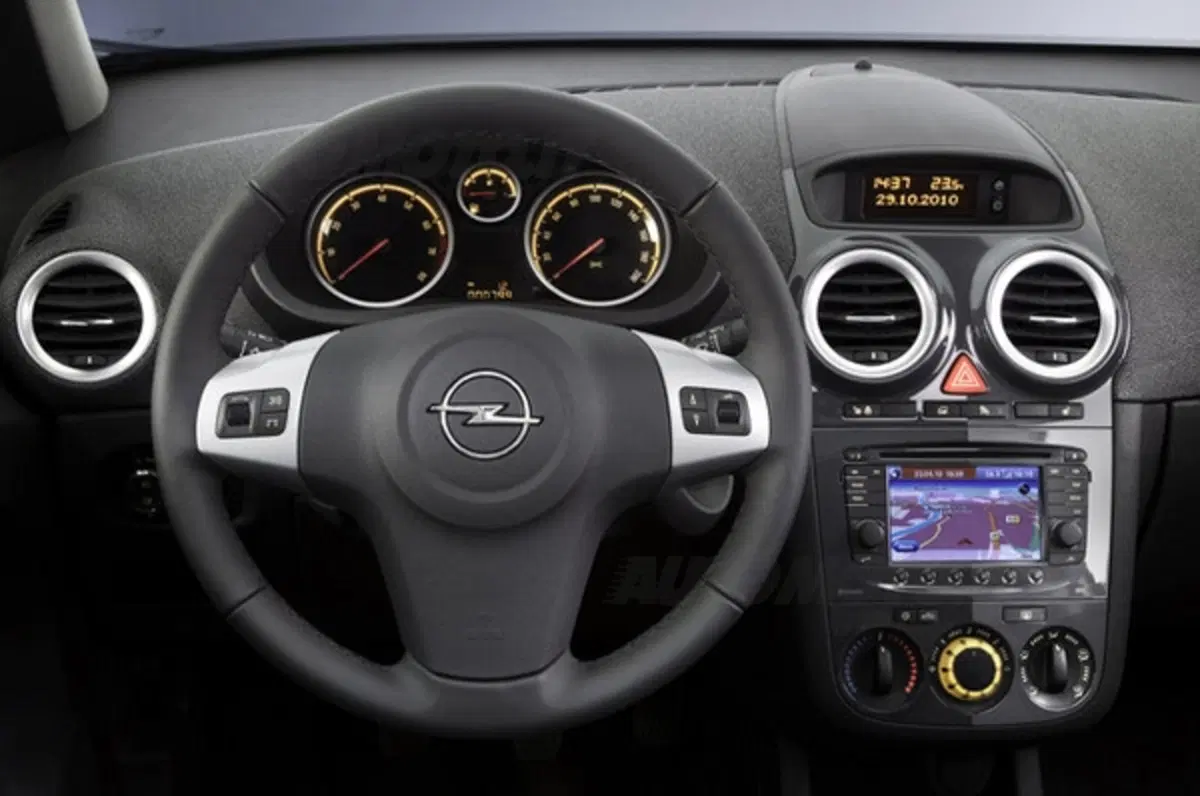 Opel Corsa restyling 2011 (7)