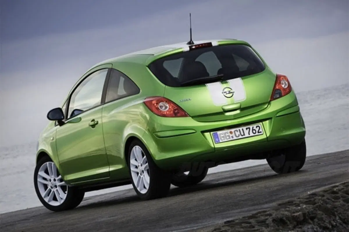 Opel Corsa restyling 2011 (11)