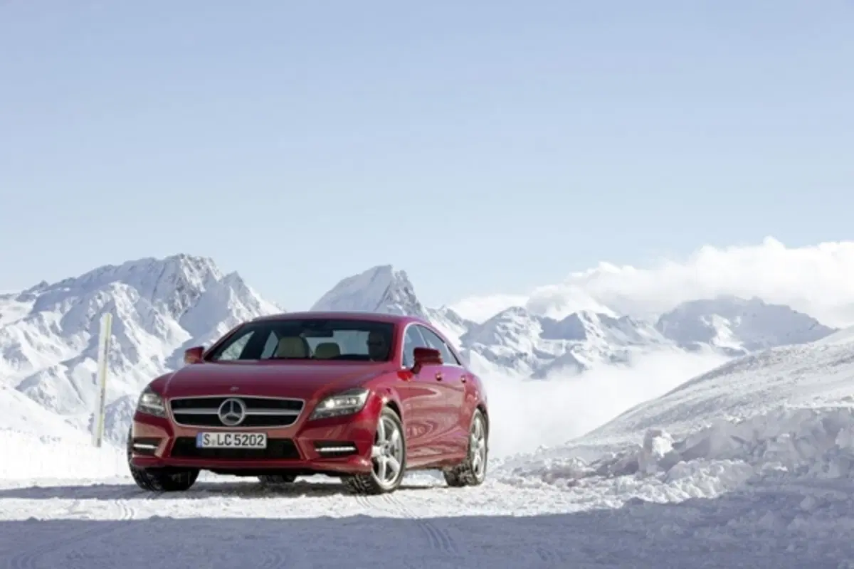 BlueEFFICIENCY: arrivano CLS 350 CDI 4MATIC e CLS 500 4MATIC (3)