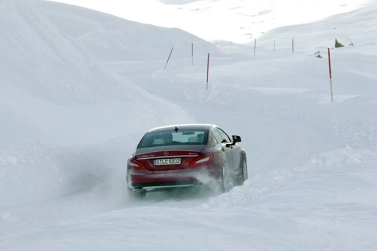 BlueEFFICIENCY: arrivano CLS 350 CDI 4MATIC e CLS 500 4MATIC (8)