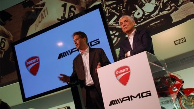 Ducati ed AMG: live dalla conferenza al Museo della Rossa