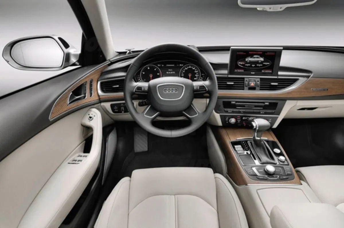 nuova Audi A6: in listino da 45.250 euro (28)