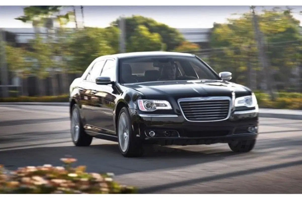 nuova Chrysler 300 - prime immagini (3)