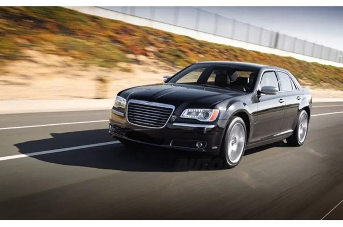 nuova Chrysler 300 - prime immagini (4)