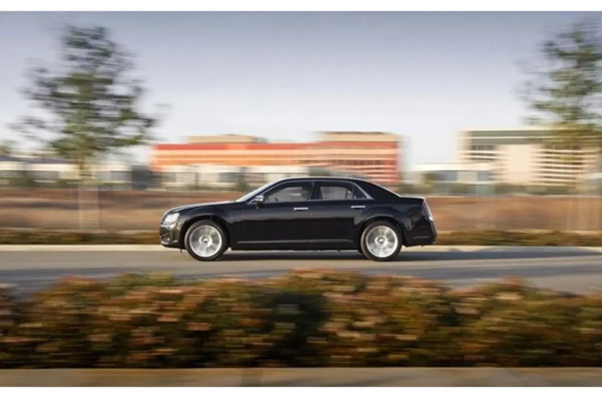 nuova Chrysler 300 - prime immagini (5)