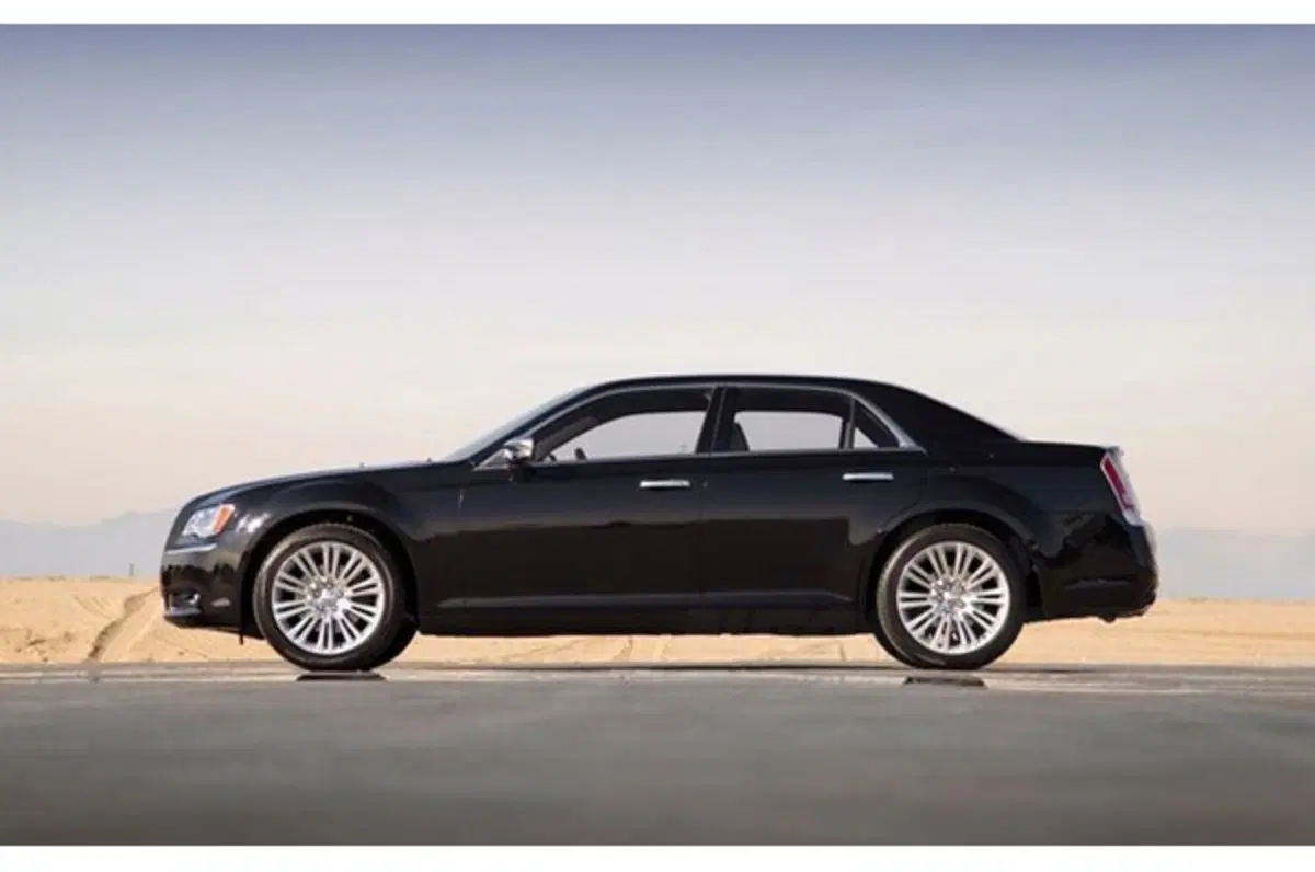 nuova Chrysler 300 - prime immagini (9)