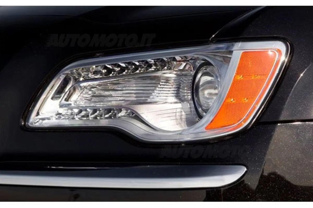 nuova Chrysler 300 - prime immagini (13)
