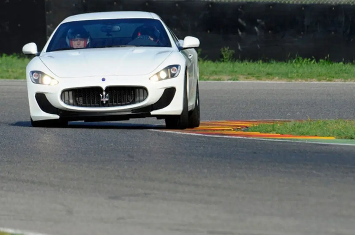 Maserati GranTurismo MC Stradale: quanto costa (12)