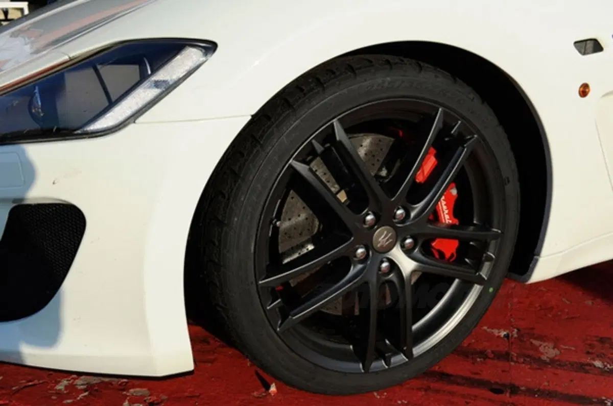 Maserati GranTurismo MC Stradale: quanto costa (14)