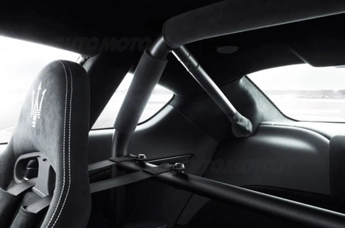 Maserati GranTurismo MC Stradale: quanto costa (32)
