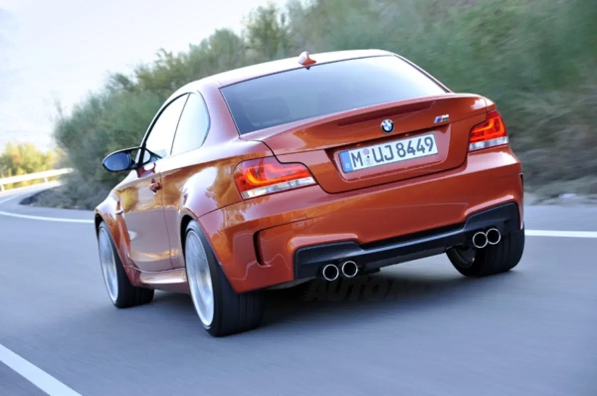BMW Serie 1 M Coupè (10)