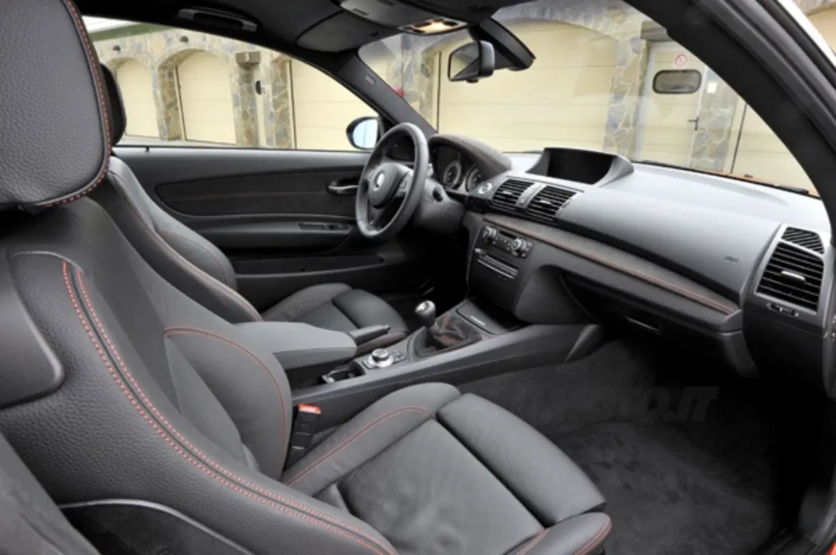 BMW Serie 1 M Coupè (69)