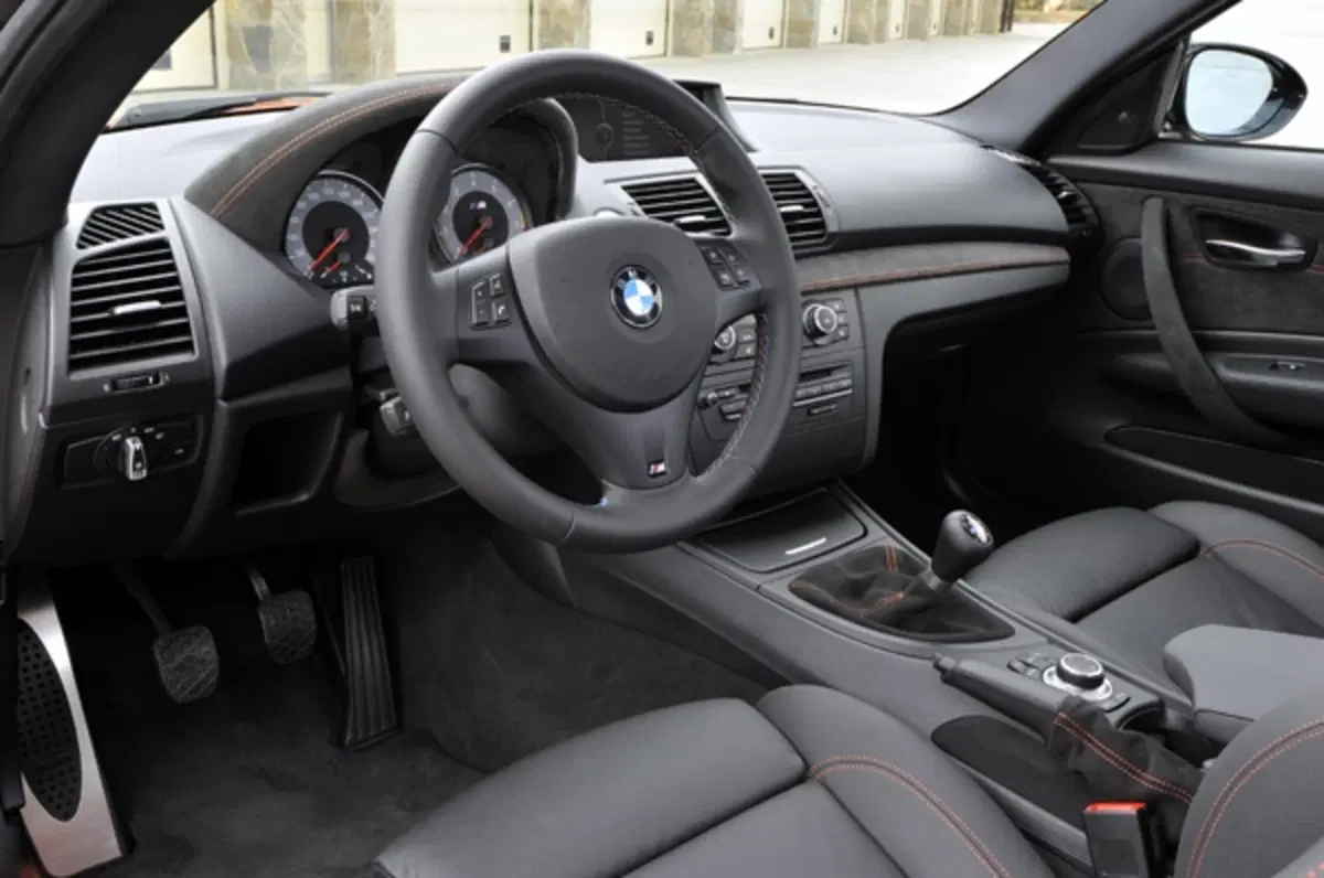 BMW Serie 1 M Coupè (70)