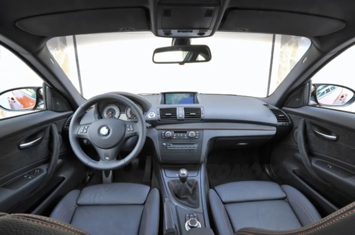 BMW Serie 1 M Coupè (76)