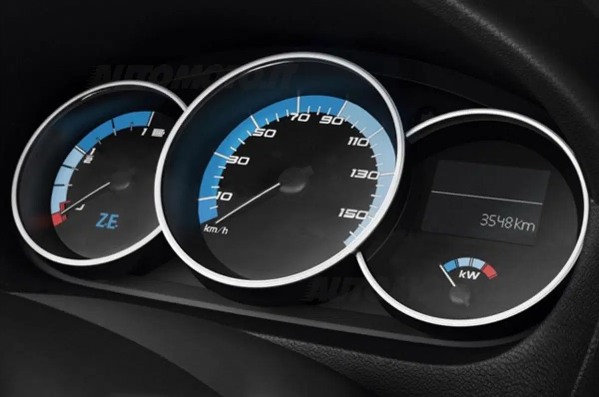 Renault Fluence Z.E. Prime Time (10)