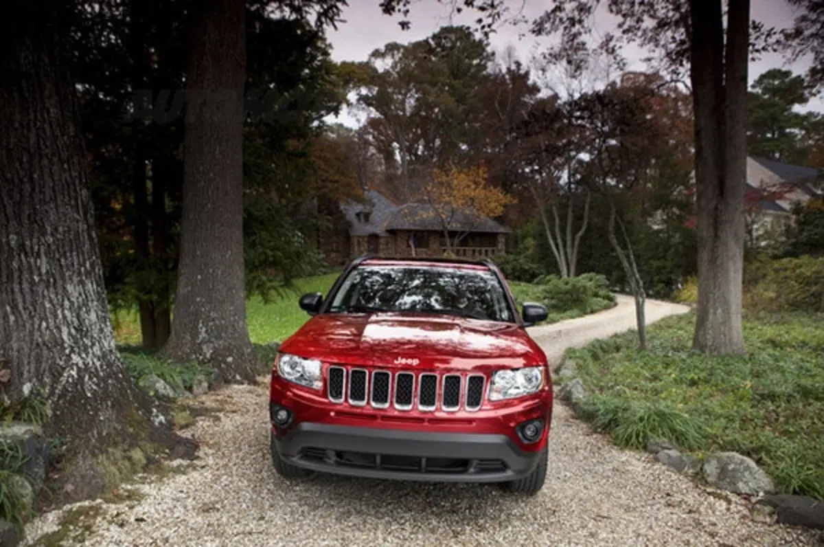 Jeep Compass restyling (2)