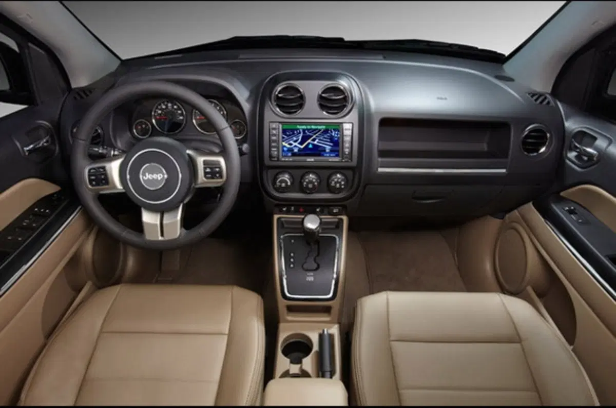 Jeep Compass restyling (12)