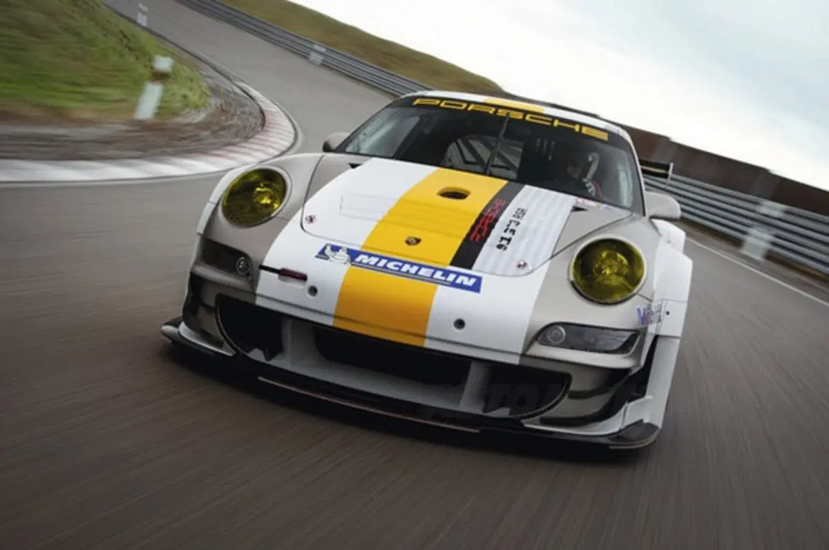 Porsche 911 GT3 RSR 2011 (3)