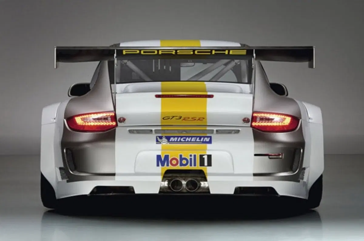 Porsche 911 GT3 RSR 2011 (4)