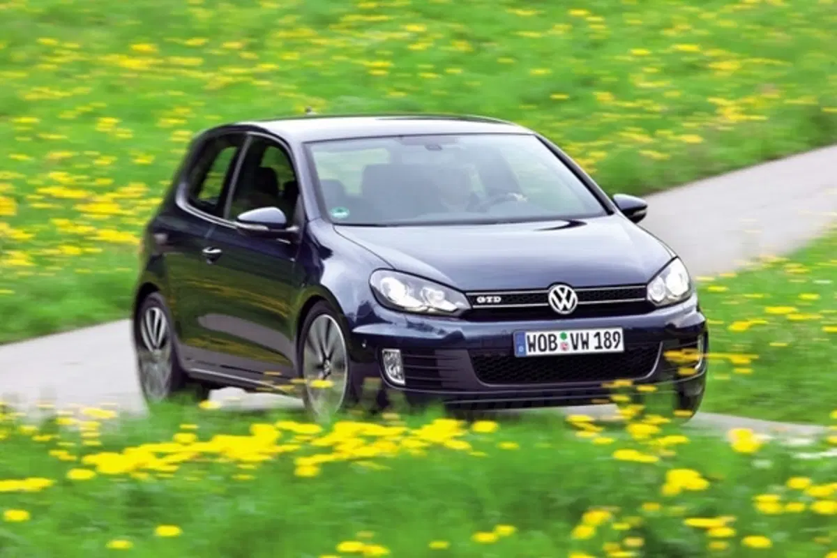 Volkswagen Golf: in arrivo due nuovi allestimenti (4)