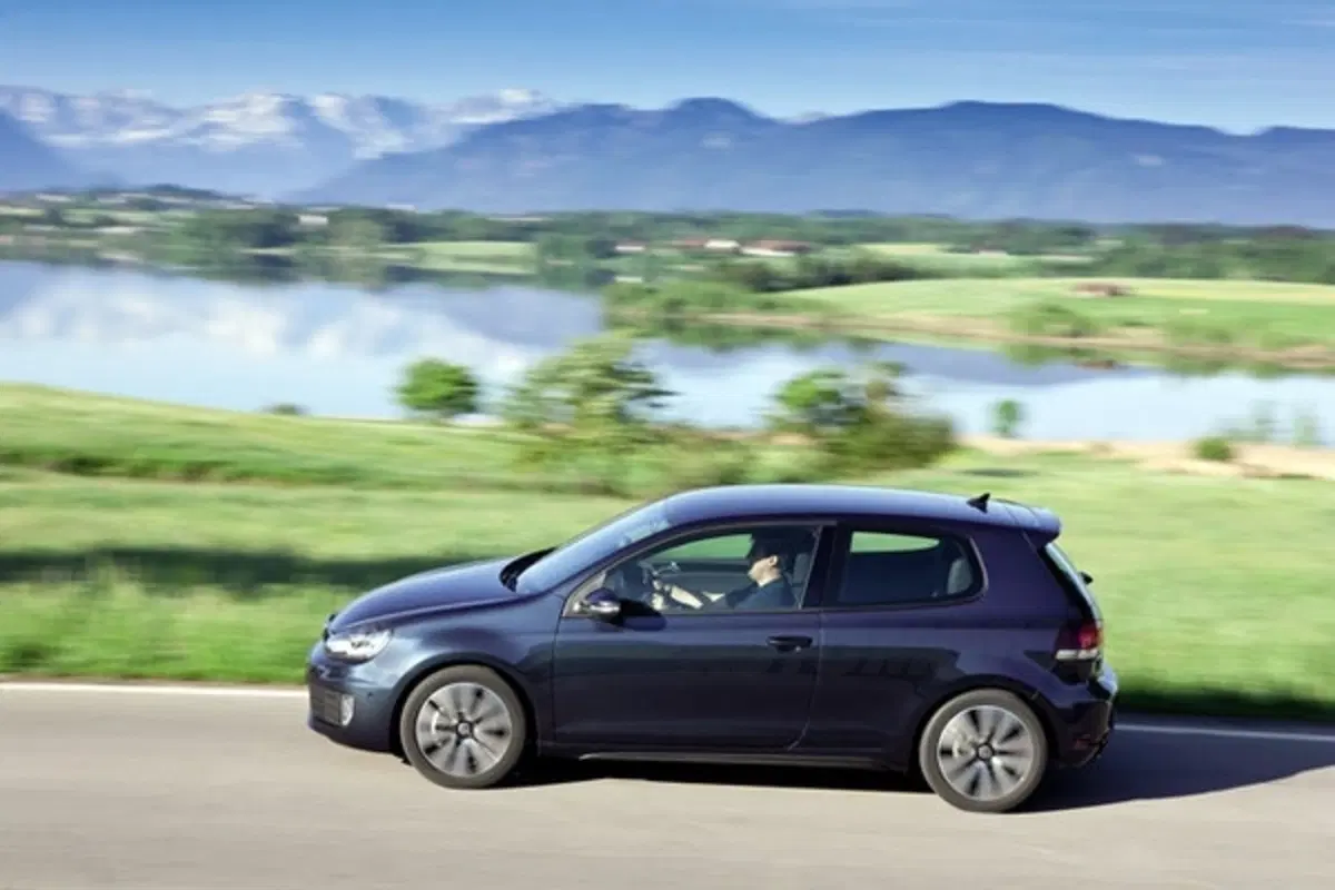 Volkswagen Golf: in arrivo due nuovi allestimenti (6)