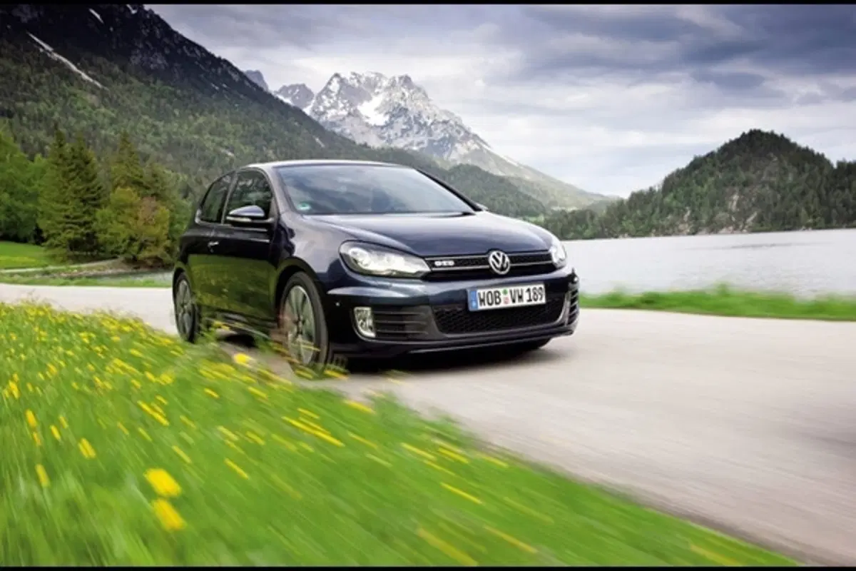 Volkswagen Golf: in arrivo due nuovi allestimenti (11)