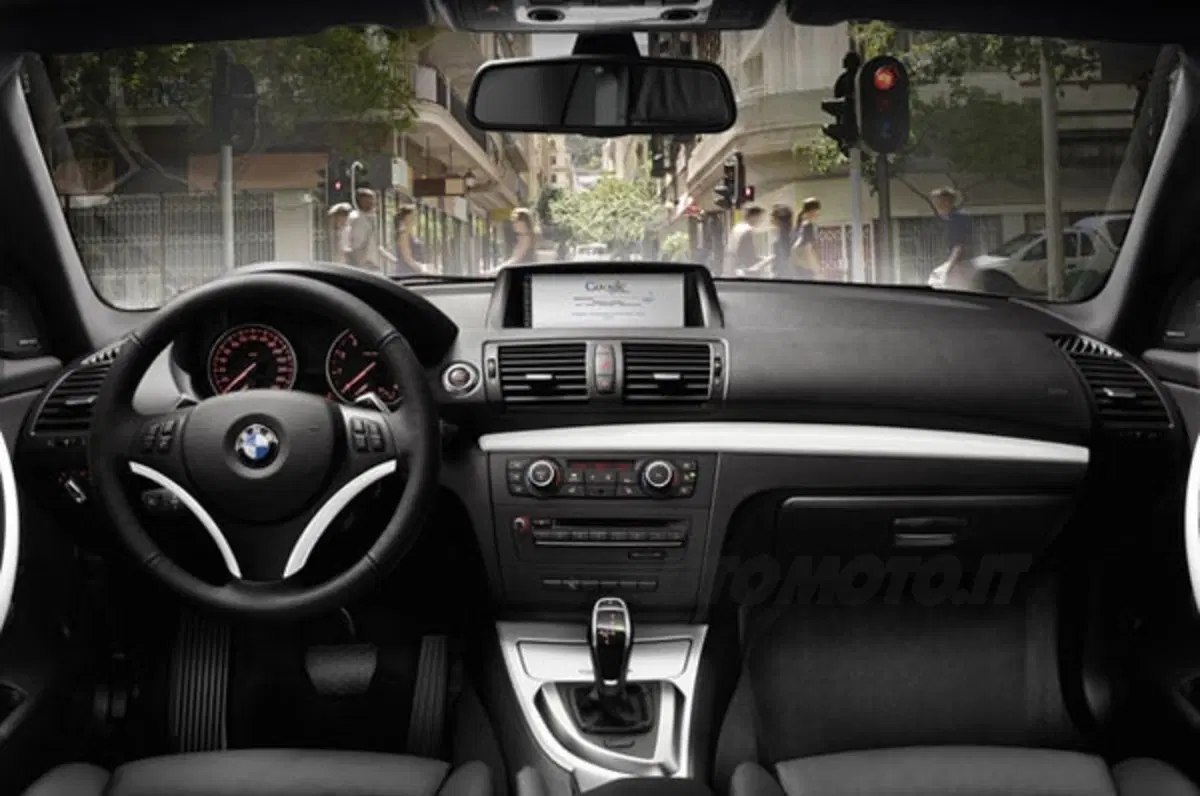 BMW Serie 1 Coupè M.Y. 2011 (17)