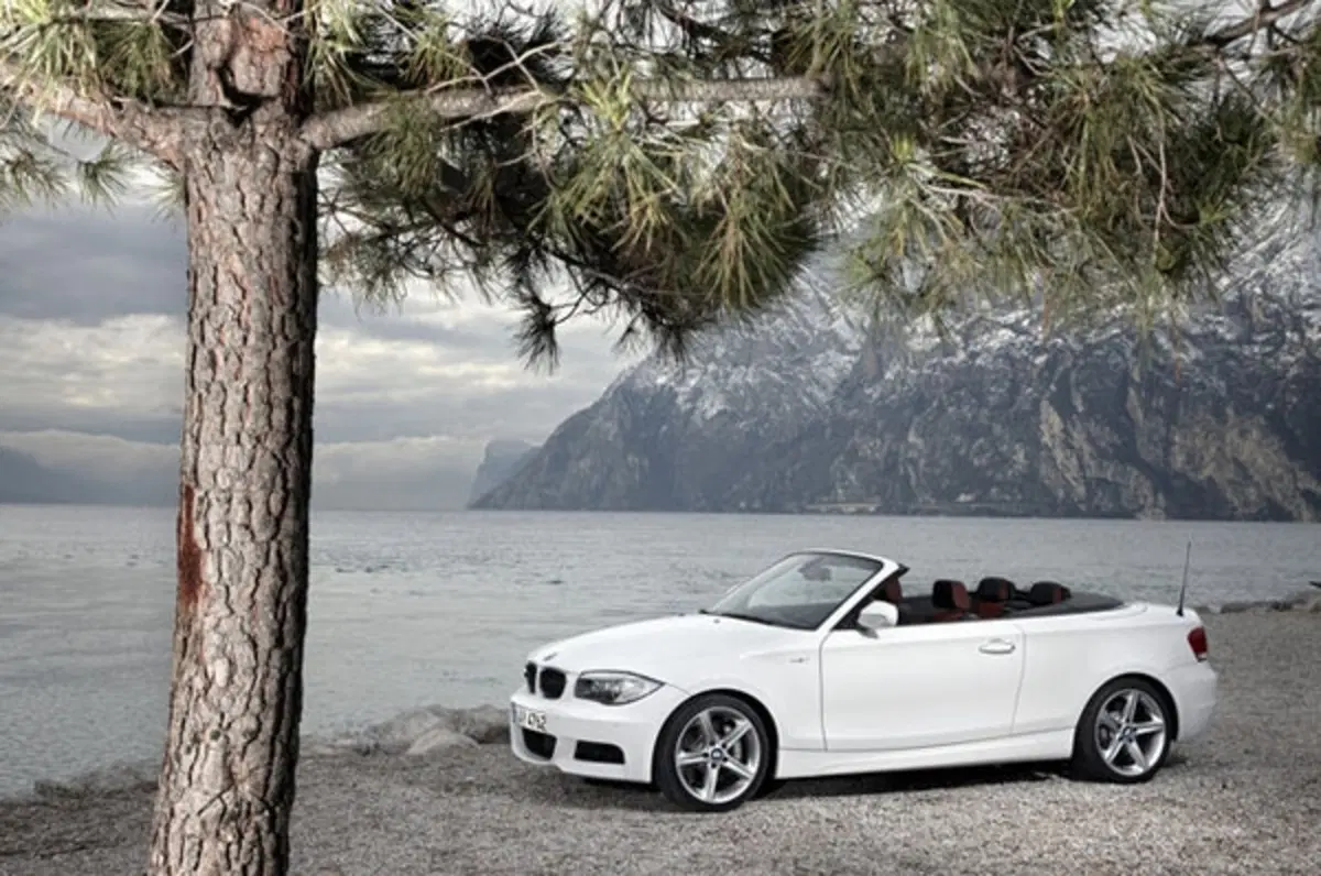 BMW Serie 1 Cabrio M.Y. 2011 (6)