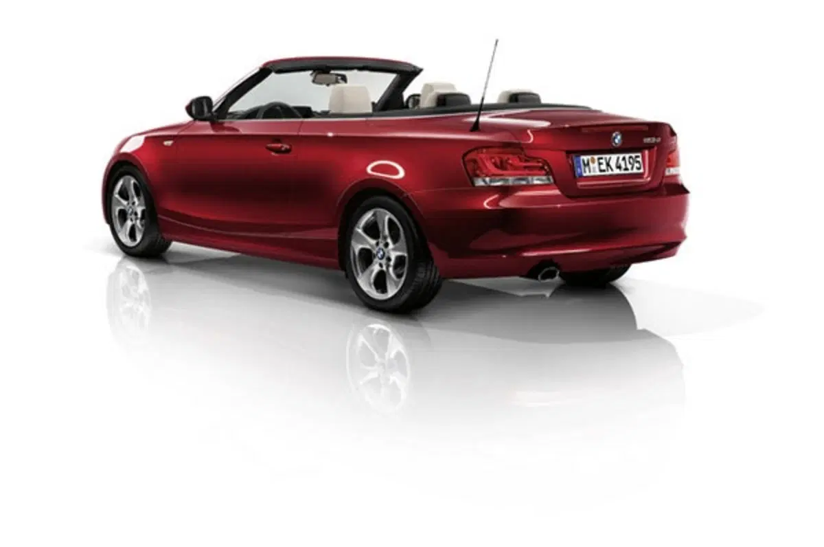 BMW Serie 1 Cabrio M.Y. 2011 (10)