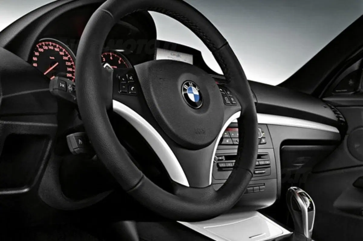 BMW Serie 1 Cabrio M.Y. 2011 (17)