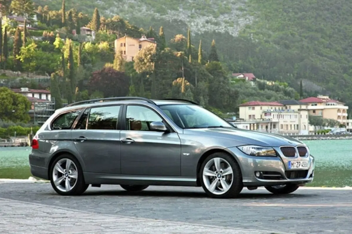 BMW 320d Touring Efficient Dynamics Edition (3)