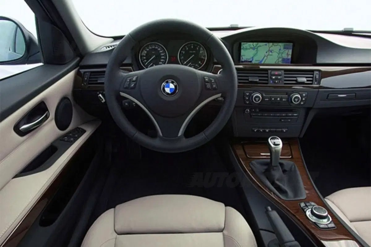 BMW 320d Touring Efficient Dynamics Edition (5)