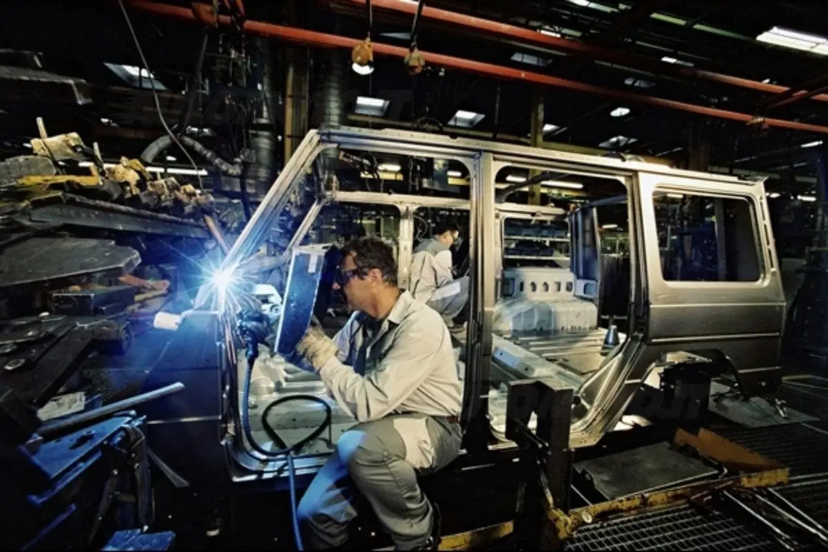 Mercedes Benz: record di volumi nel 2010 (2)